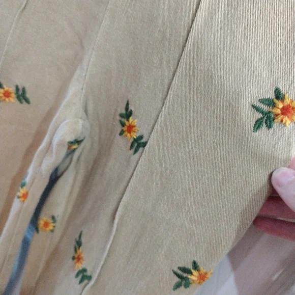 Cider Beige Floral Embroidered Wide-Leg Jumpsuit - Picture 4 of 13